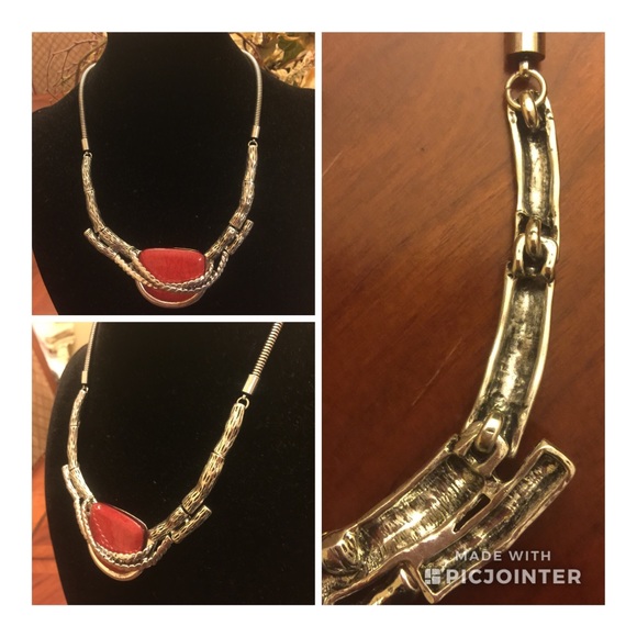 Elegant rap-around pendant necklace - Picture 1 of 8